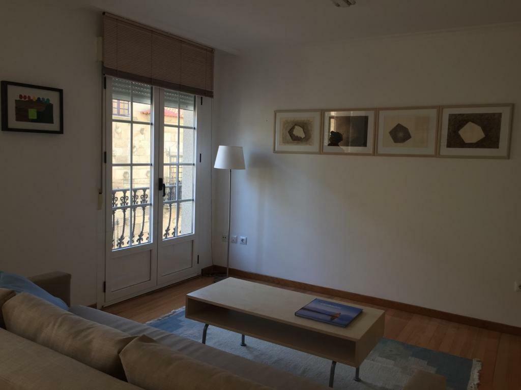 Luminoso Apartamento En El Centro De Cambados Apartment Luaran gambar